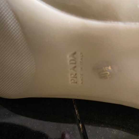 VINTAGE PRADA (MADE IN ITALY) - Picture 8 of 16